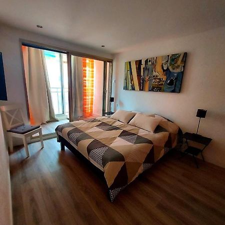 Appartement T3 Plein Centre Ville Le Lavandou Bagian luar foto