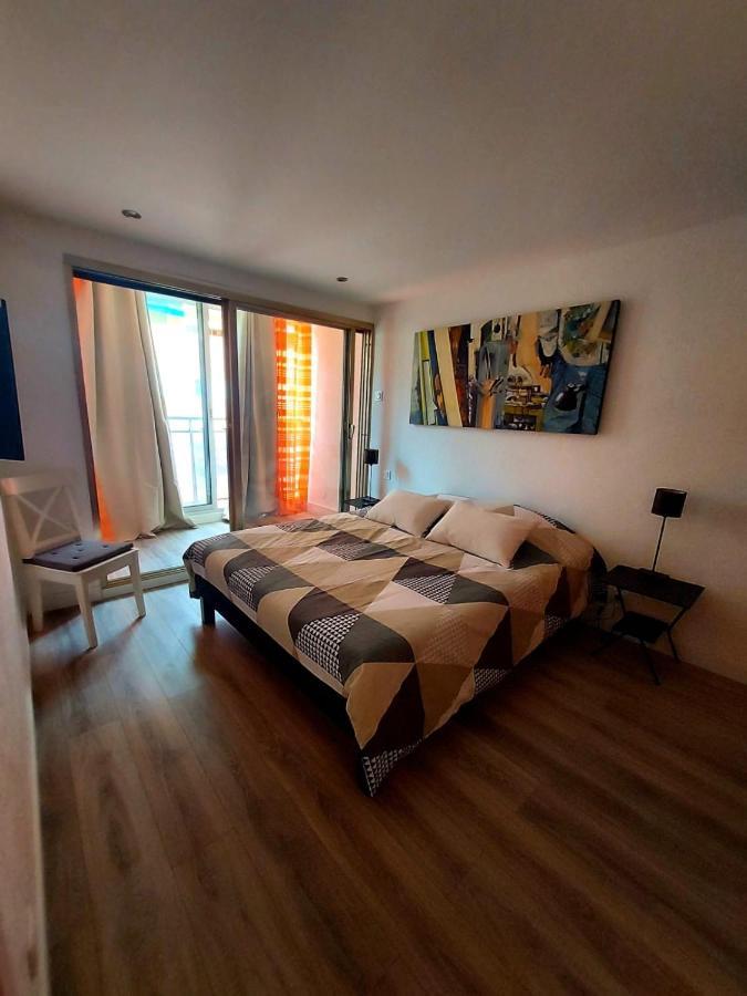 Appartement T3 Plein Centre Ville Le Lavandou Bagian luar foto