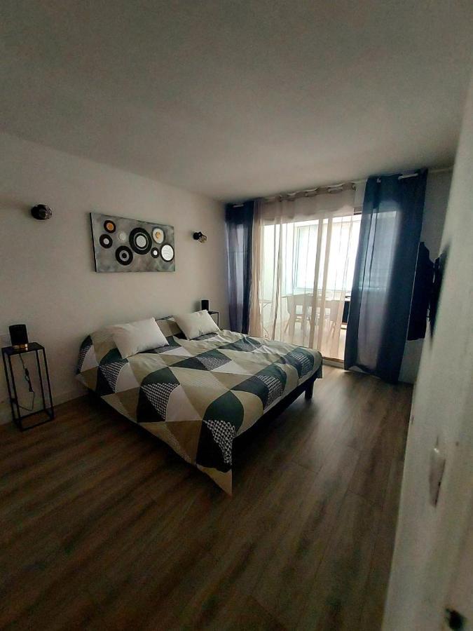 Appartement T3 Plein Centre Ville Le Lavandou Bagian luar foto
