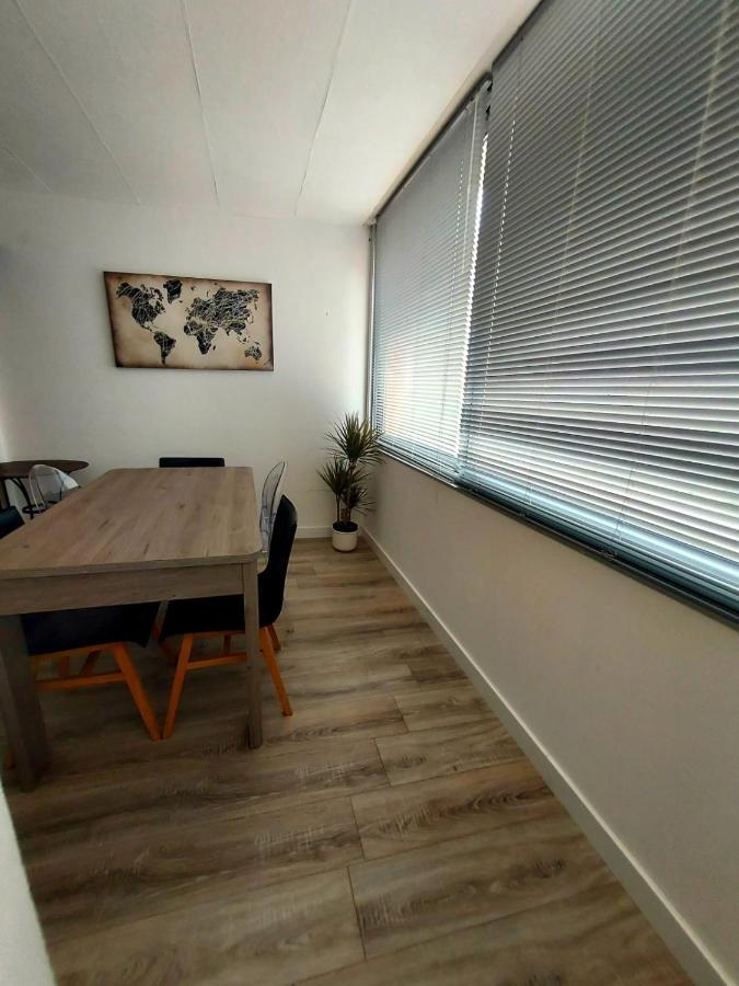 Appartement T3 Plein Centre Ville Le Lavandou Bagian luar foto