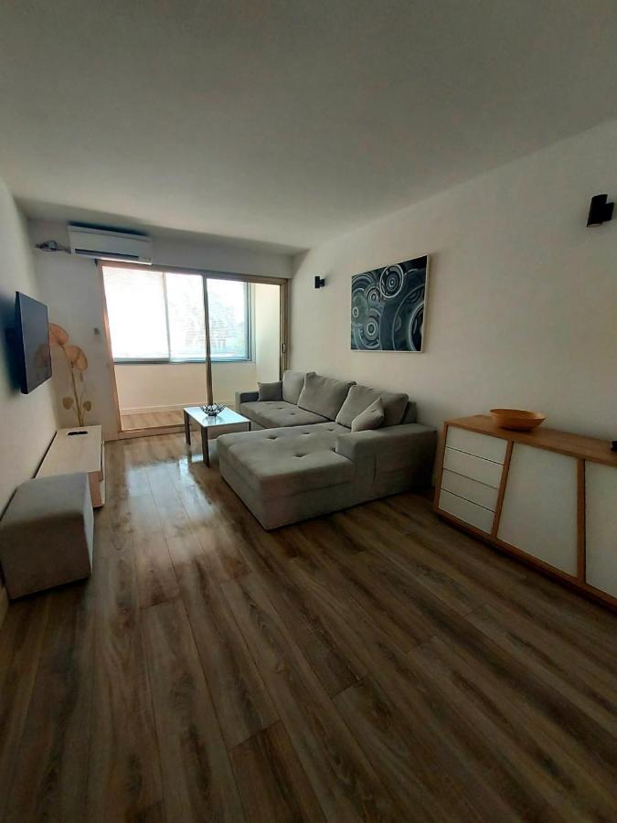 Appartement T3 Plein Centre Ville Le Lavandou Bagian luar foto